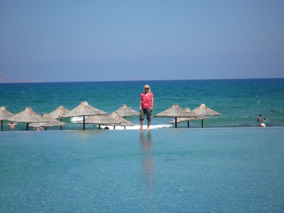 Übers Wasser laufen Amirandes A Grecotel Resort To Live