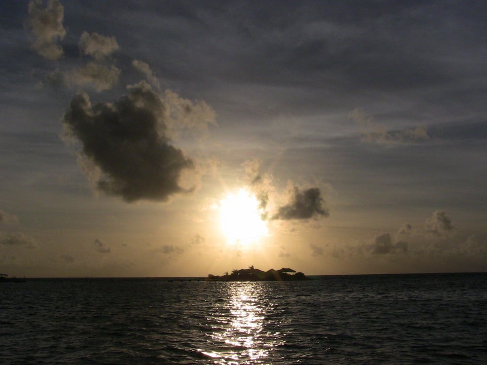 Die Sonnenuntergänge sind ein Traum Adaaran Select Hudhuran Fushi - Premium All Inclusive