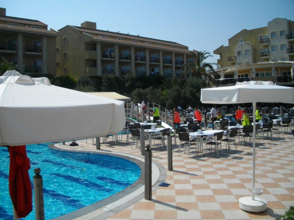 Kinder auf zum Fussball Belek Beach Resort Hotel