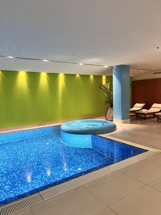 Pool SIDE Design Hotel Hamburg