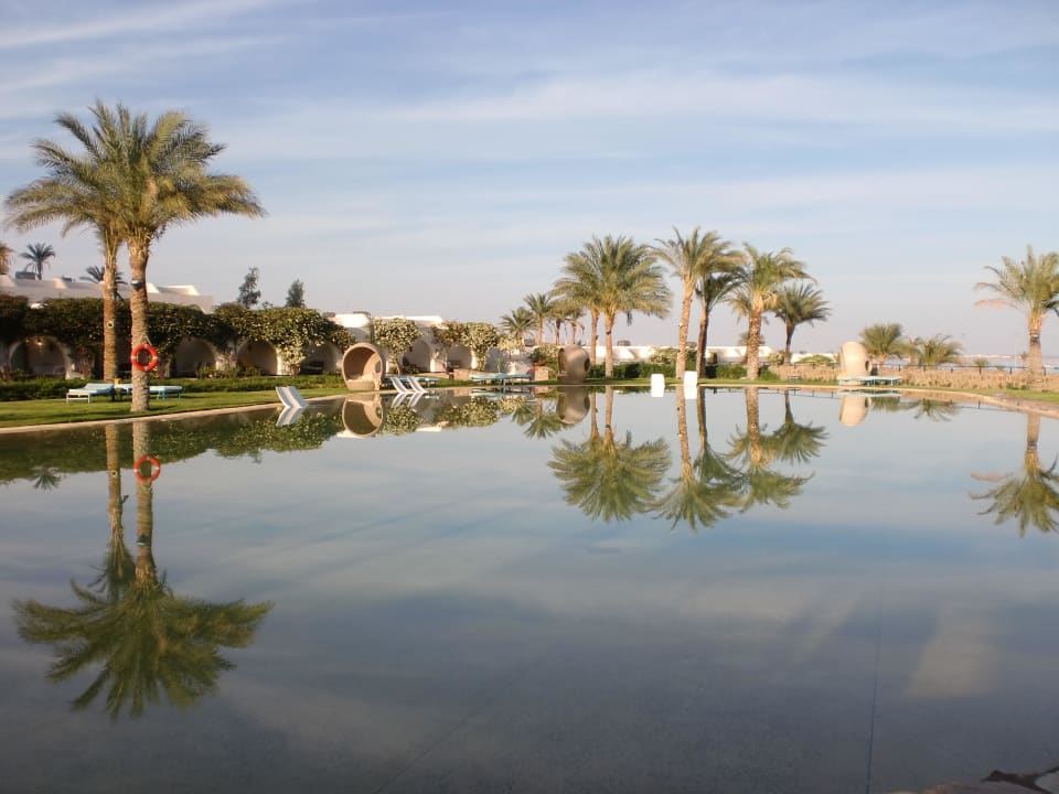 Wasserspiegelung an der lagoune Retac Qunay Dahab Resort and Spa