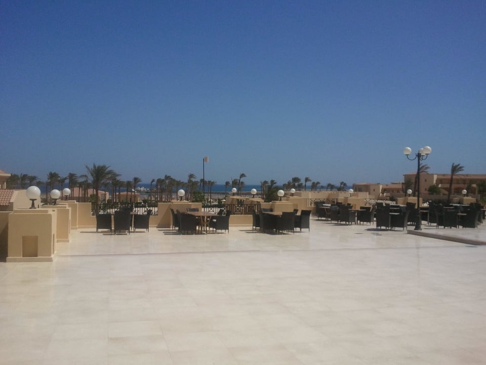 Вид из лобби Cleopatra Luxury Resort Makadi Bay