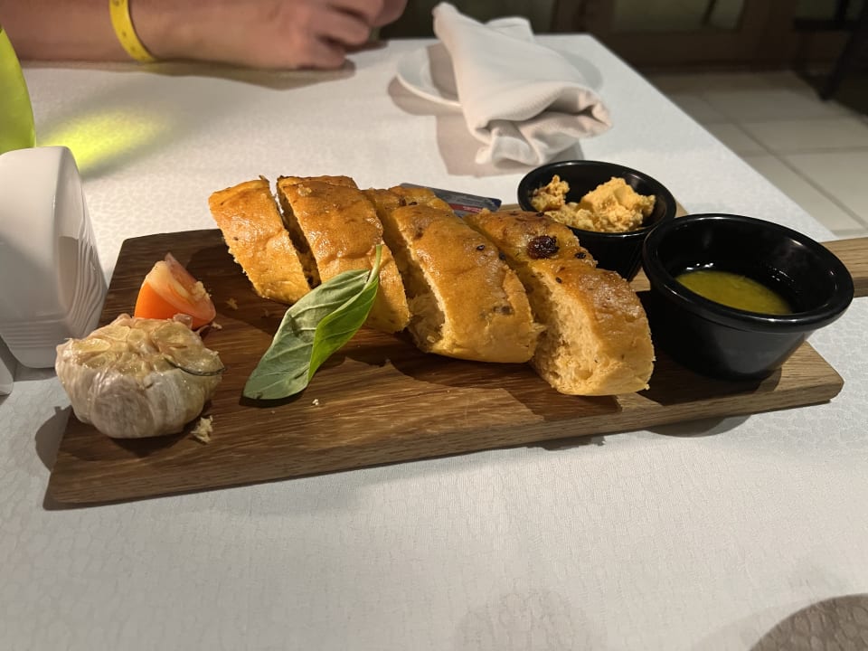 Gastro Miramar Al Aqah Beach Resort