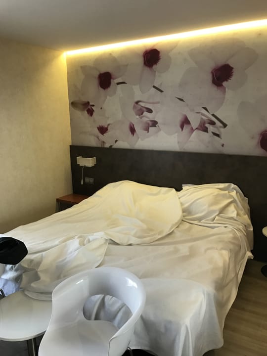 Zimmer Sumus Hotel Monteplaya