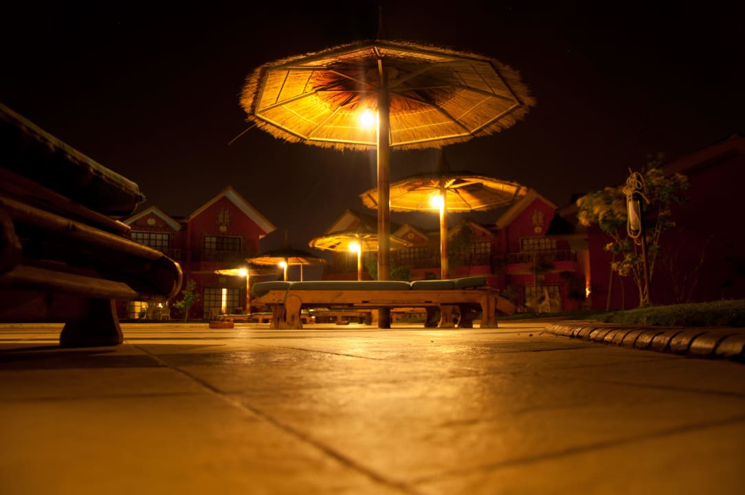 Pool bei Nacht Pickalbatros Jungle Aqua Park Resort - Neverland Hurghada