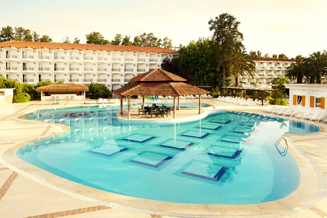 Pool Atlantique Holiday Club