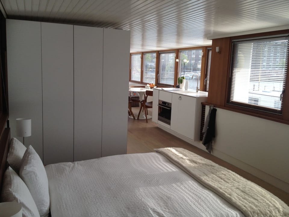 Schlafbereich. Somoya's Saloon