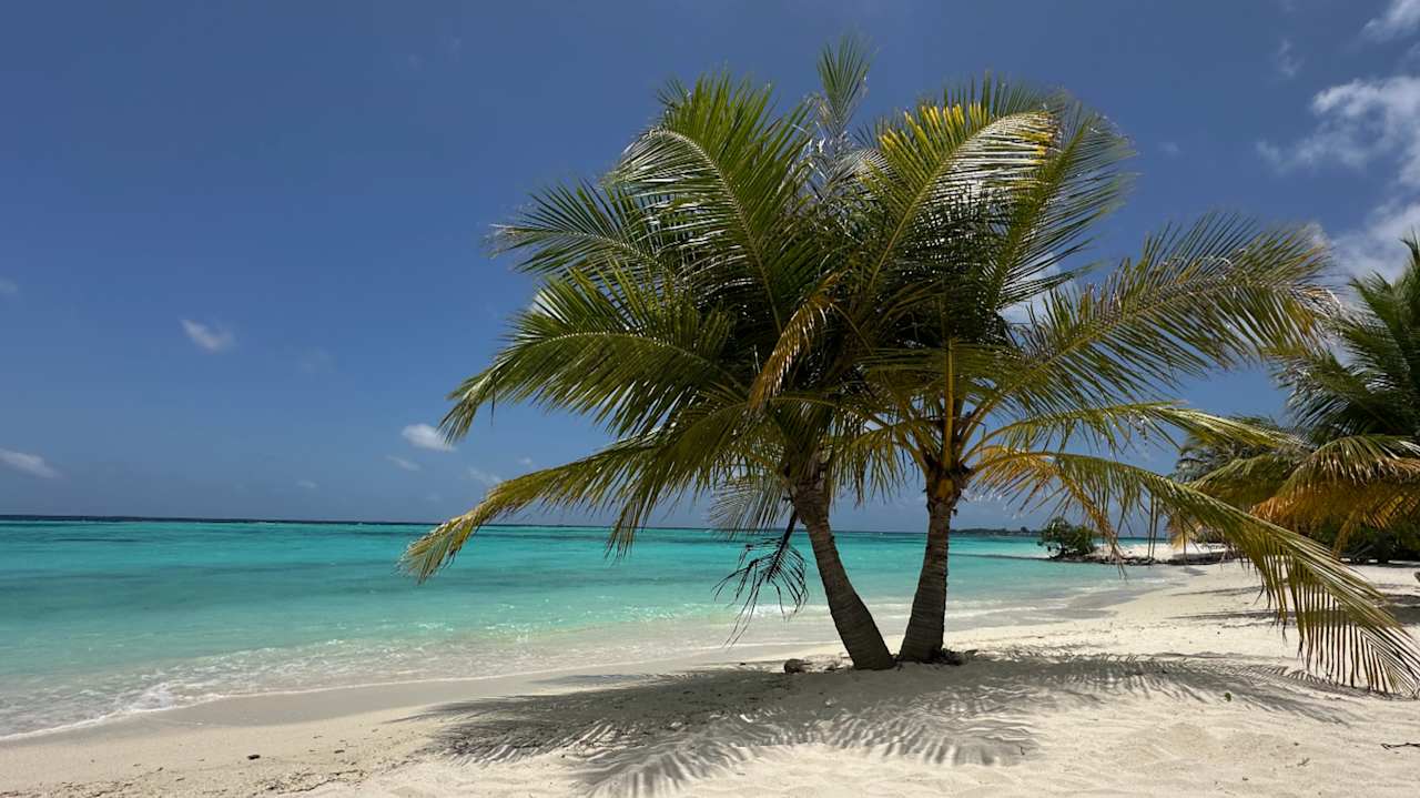 Strand Adaaran Select Meedhupparu Island Resort - Premium All Inclusive