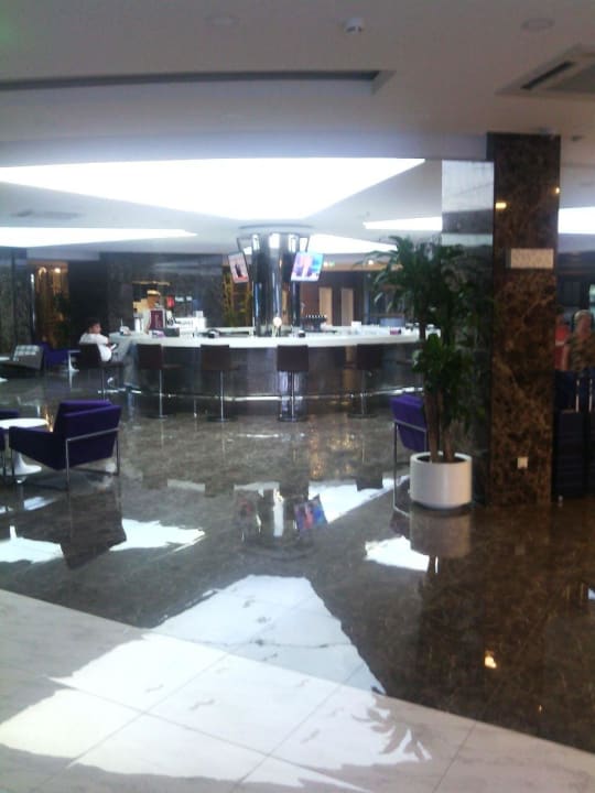 Lobby Avena Resort & Spa