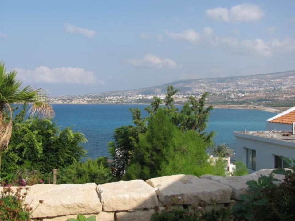 Ausblick vom Pool Theo Sunset Bay Hotel