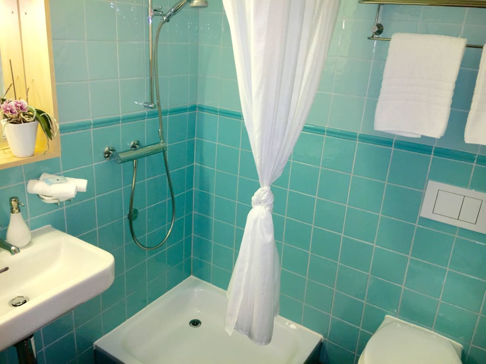 Doppelzimmer Komfort mit Dusche Hotel Gletscherblick