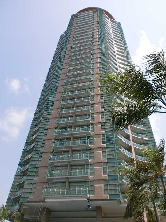 Das Hotelgebäude Chatrium Hotel Riverside Bangkok