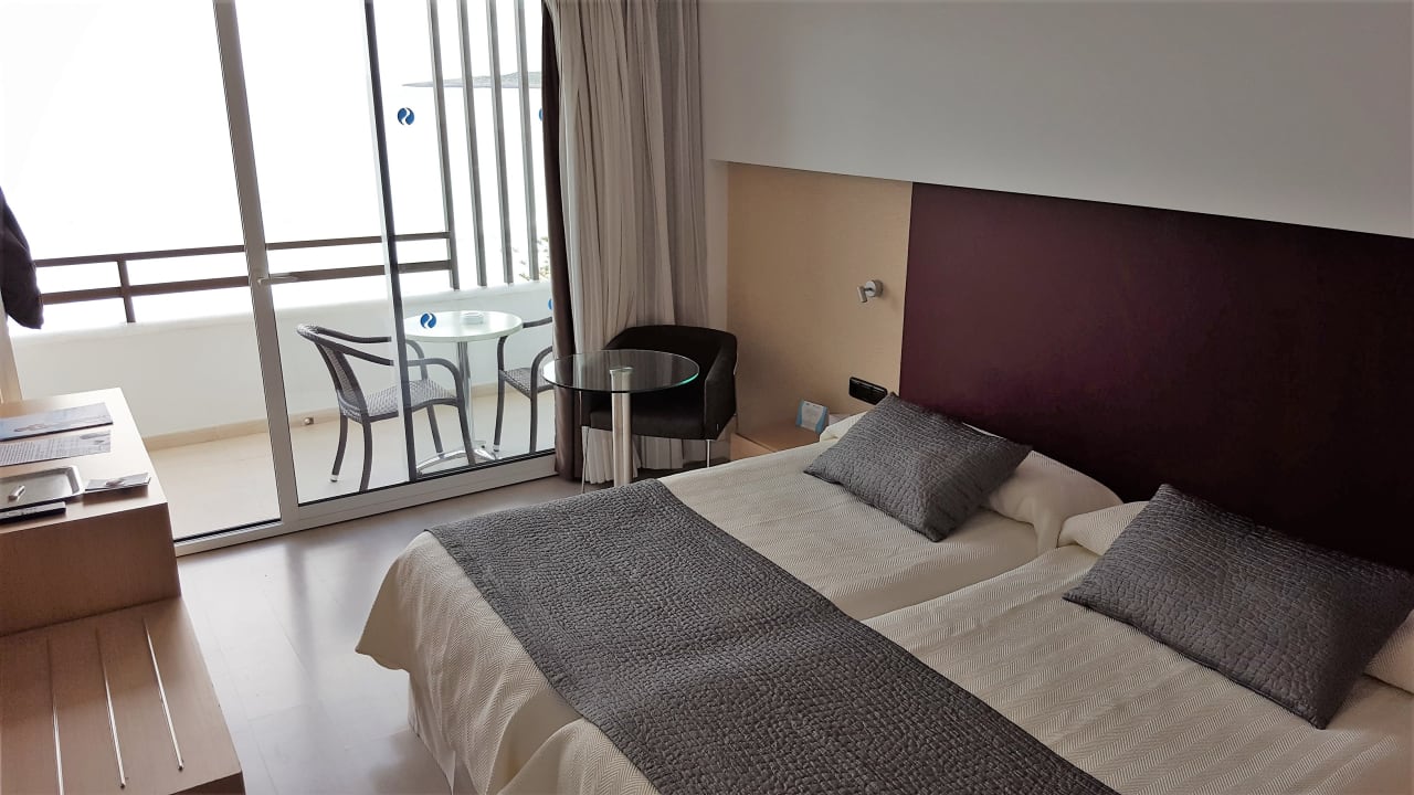 Zimmer CM Playa del Moro