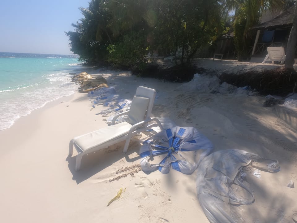 Strand Angaga Island Resort