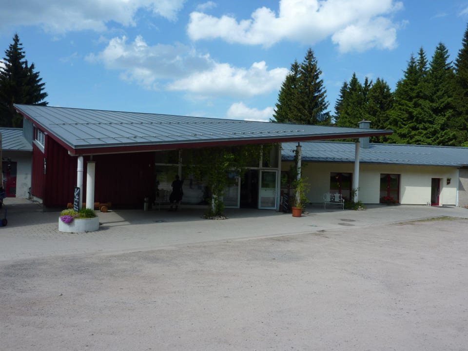 Eingang zur Rezeption Waldhotel Rennsteighöhe