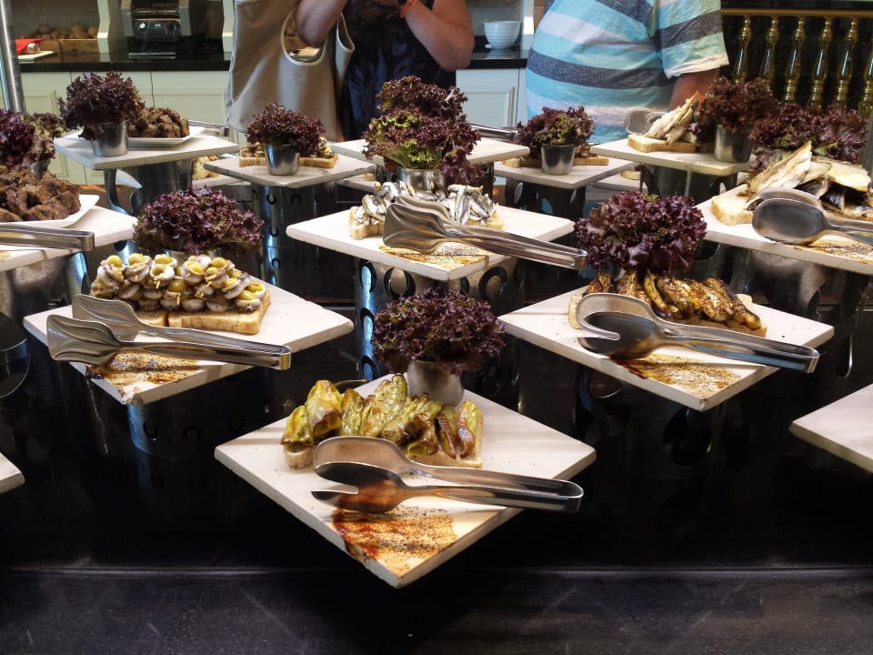 Gastro Well Palace Side