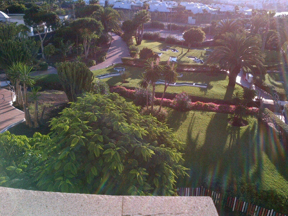 Blick in die Gartenanlage vom Balkon Hipotels Natura Palace