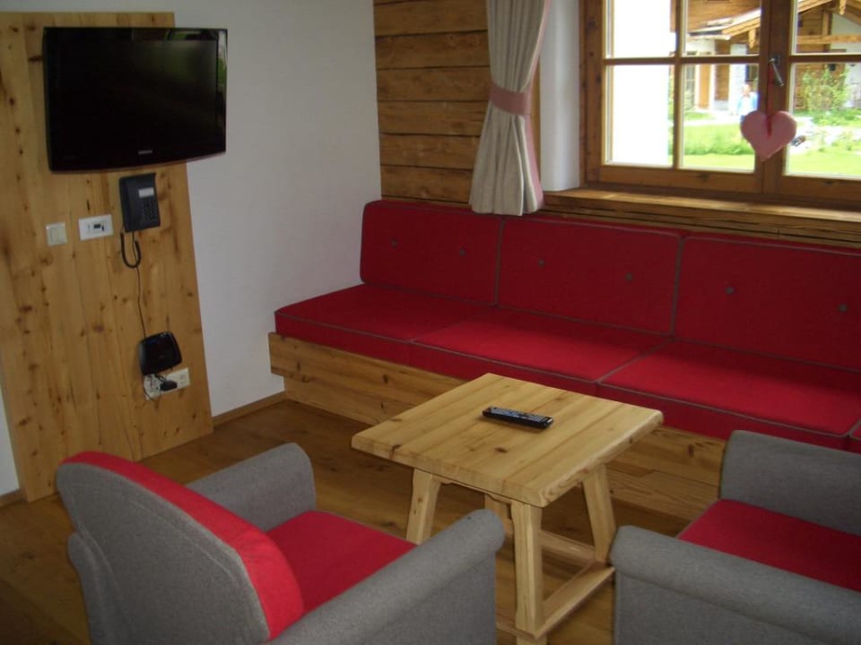 Wohnraum Feriendorf Holzleb'n