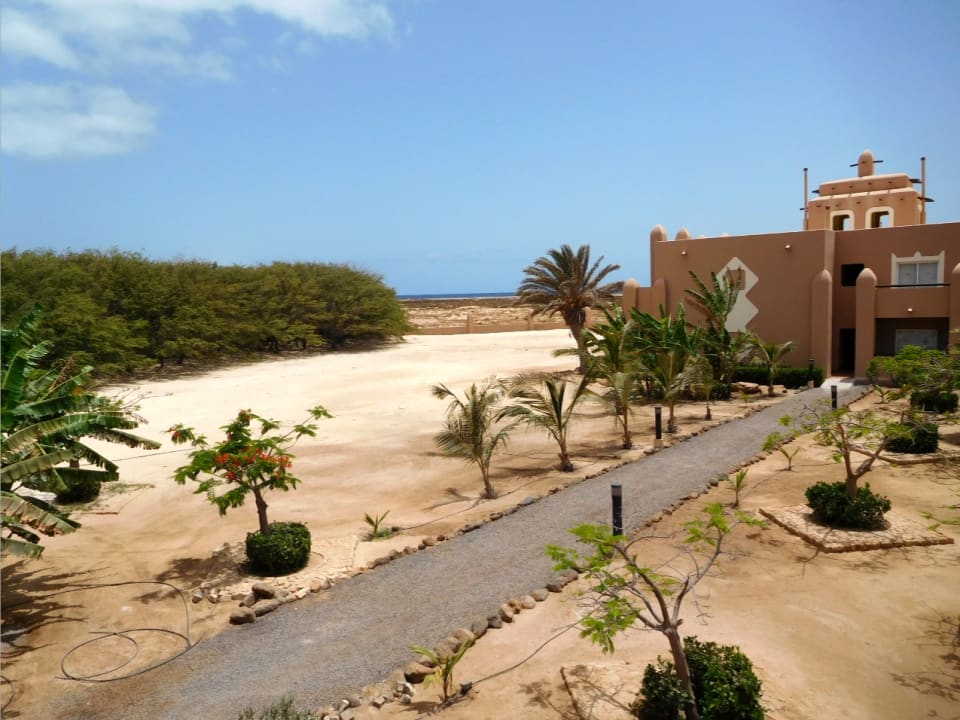 Weg zum Zimmer mit Meerblick Hotel Riu Funana