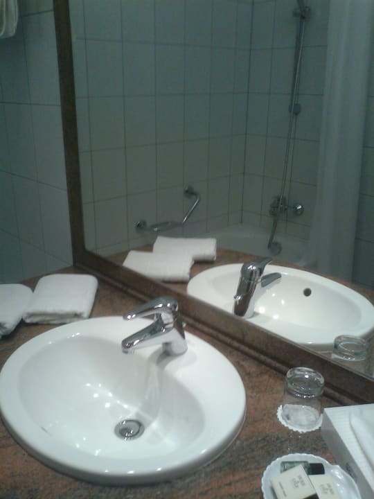 Waschbecken Ensana Thermal Hévíz