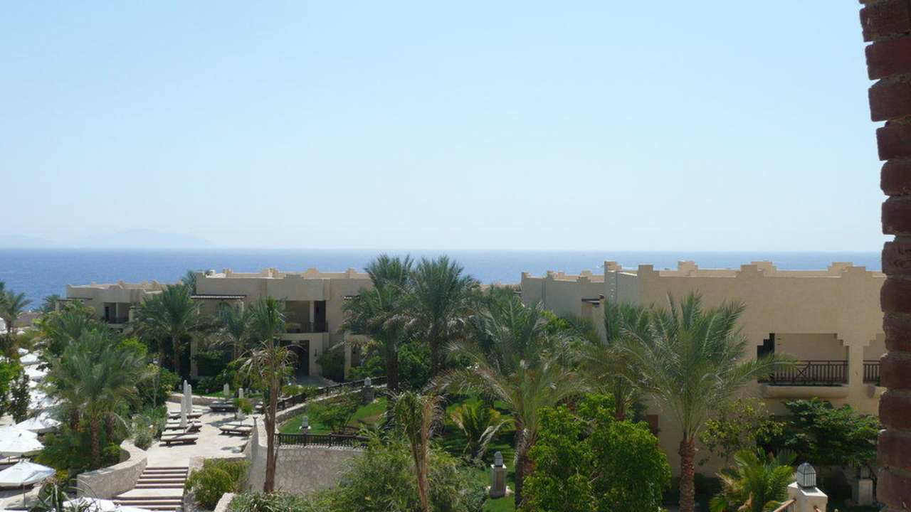 Blick über einen Teil der Anlage The Grand Hotel Sharm El Sheikh