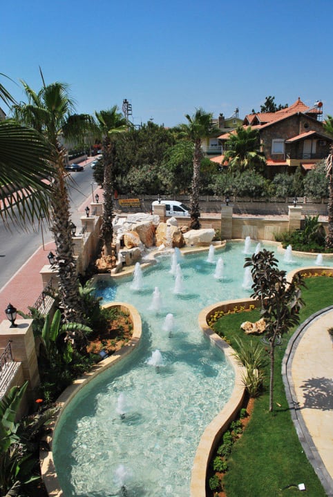 Relax buliding fountain Dobedan Exclusive Hotel And Spa