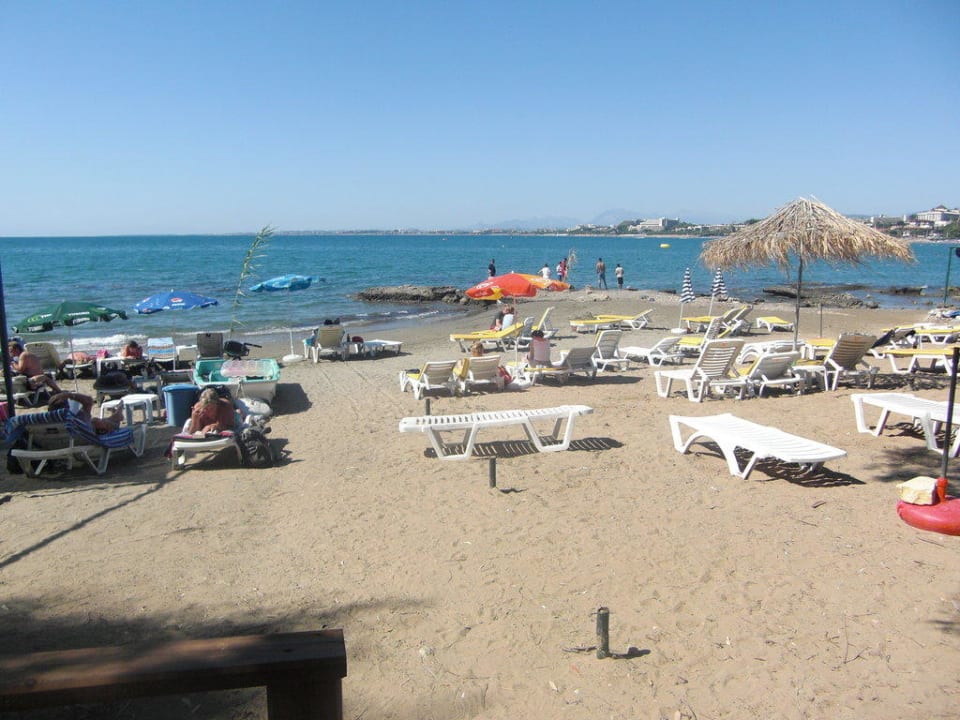 Gemütlicher und privater Strandabschnitt Hotel Neptün/Neptun