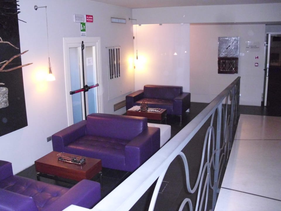 Kleiner Aufenthaltsraum Hotel Metropolis