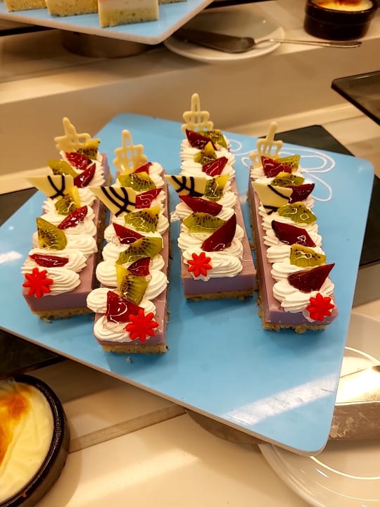 Gastro Iz Flower Side Beach Hotel