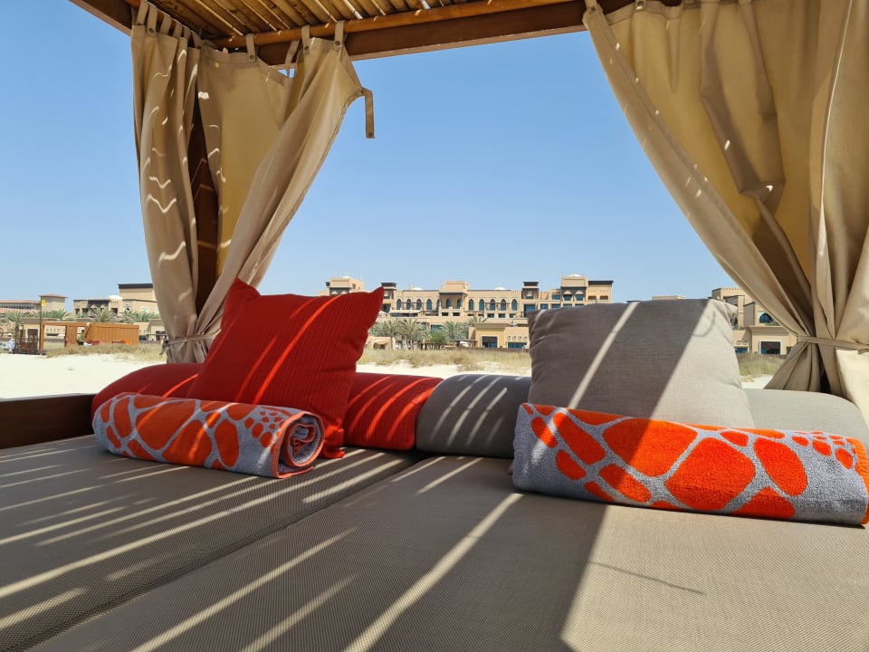 Strand Saadiyat Rotana Resort &  Villas
