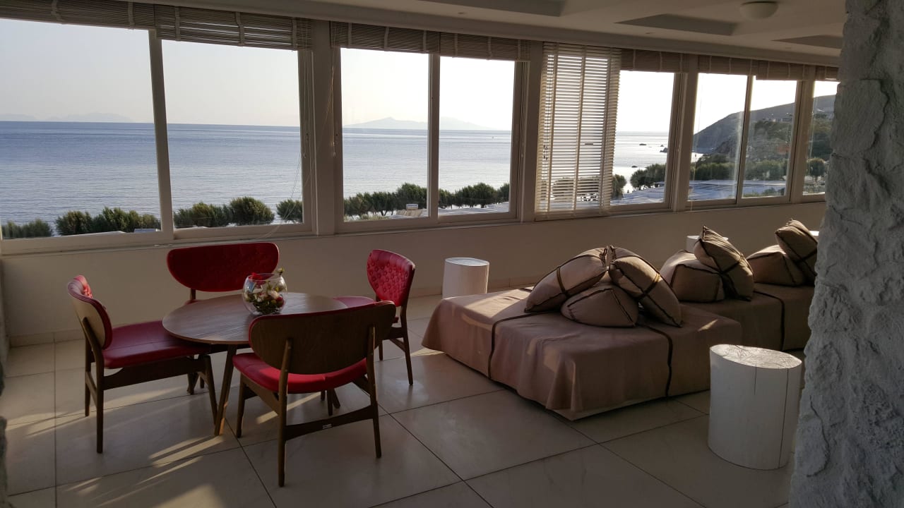 Lobby + bar Dimitra Beach Hotel & Suites