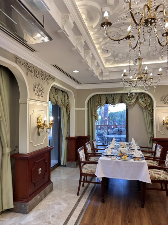 Gastro Alba Resort Hotel