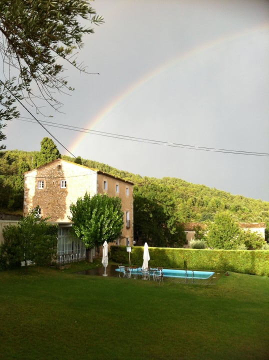 Vista con arcoiris Villa Can Felicià