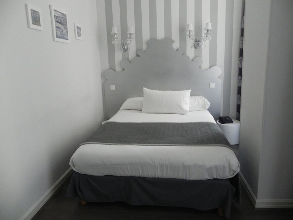 Bett winzig Hotel La Villa Nice Promenade