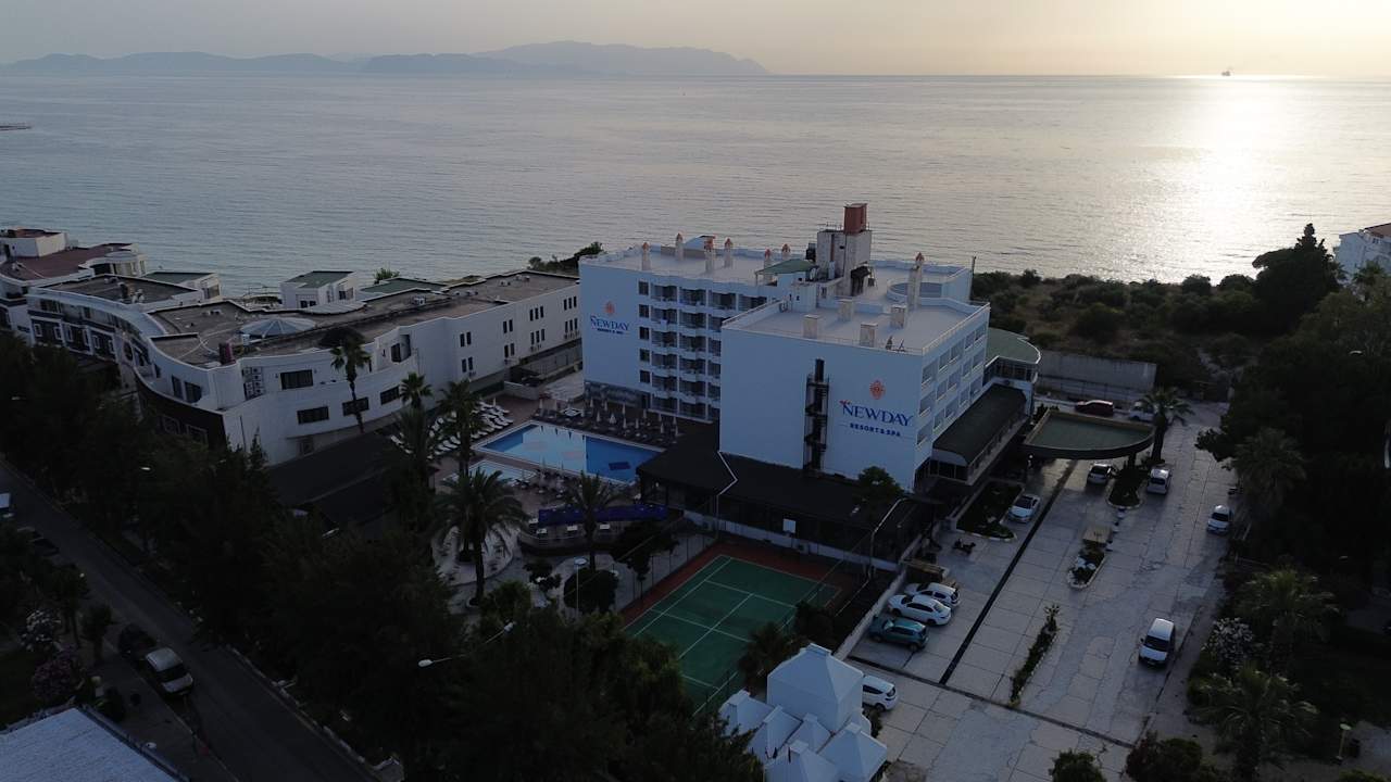Außenansicht Ada Newday Resort Hotel