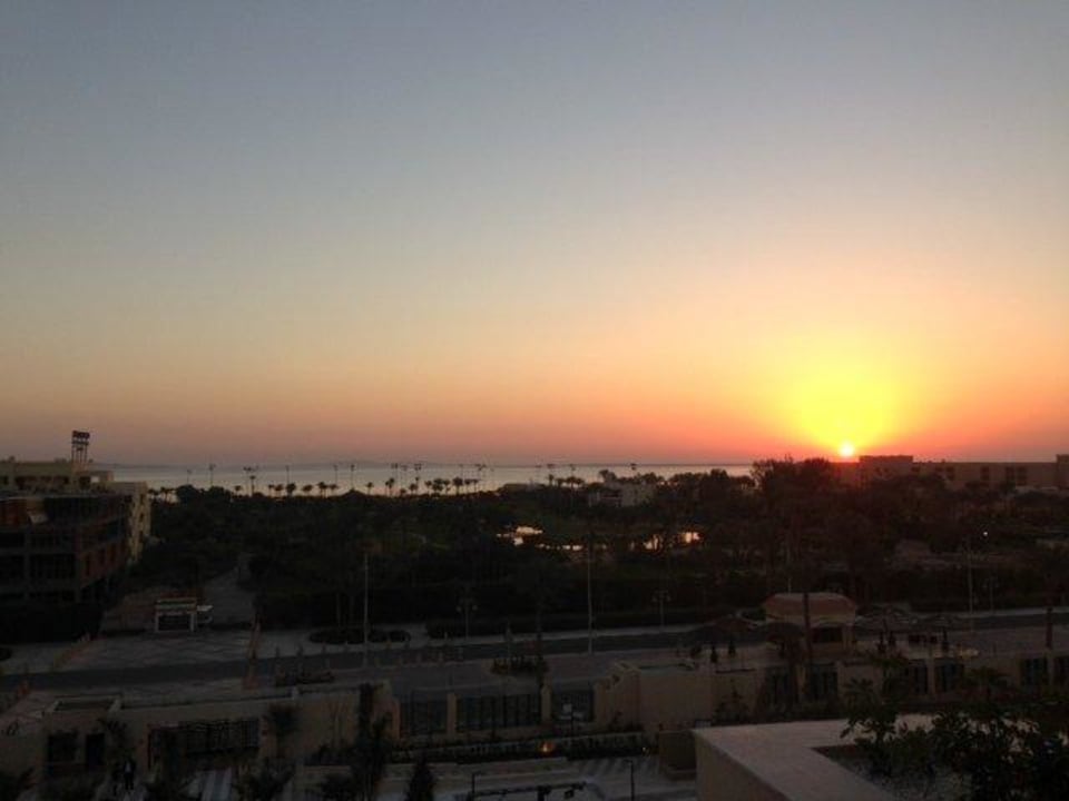 Sonnenaufgang 6.15 uhr Steigenberger Aqua Magic