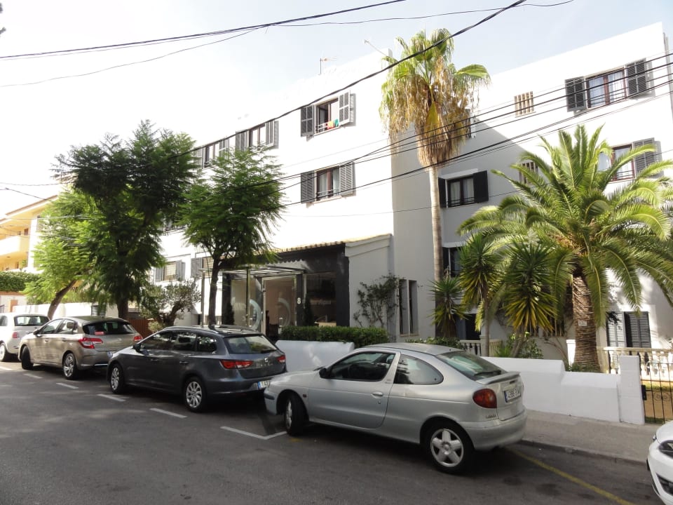 Blick zum Haupteingang Hotel Boutique Bon Repos