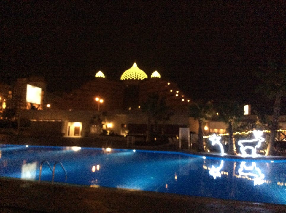 Sehr schön weihnachtlich gerichtet Grand Park Lara Hotel