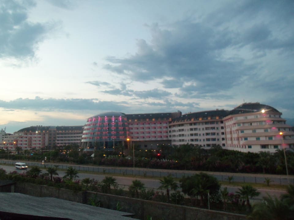 Sicht vom Stand (Riesenrad) zum Hotel Long Beach Alanya