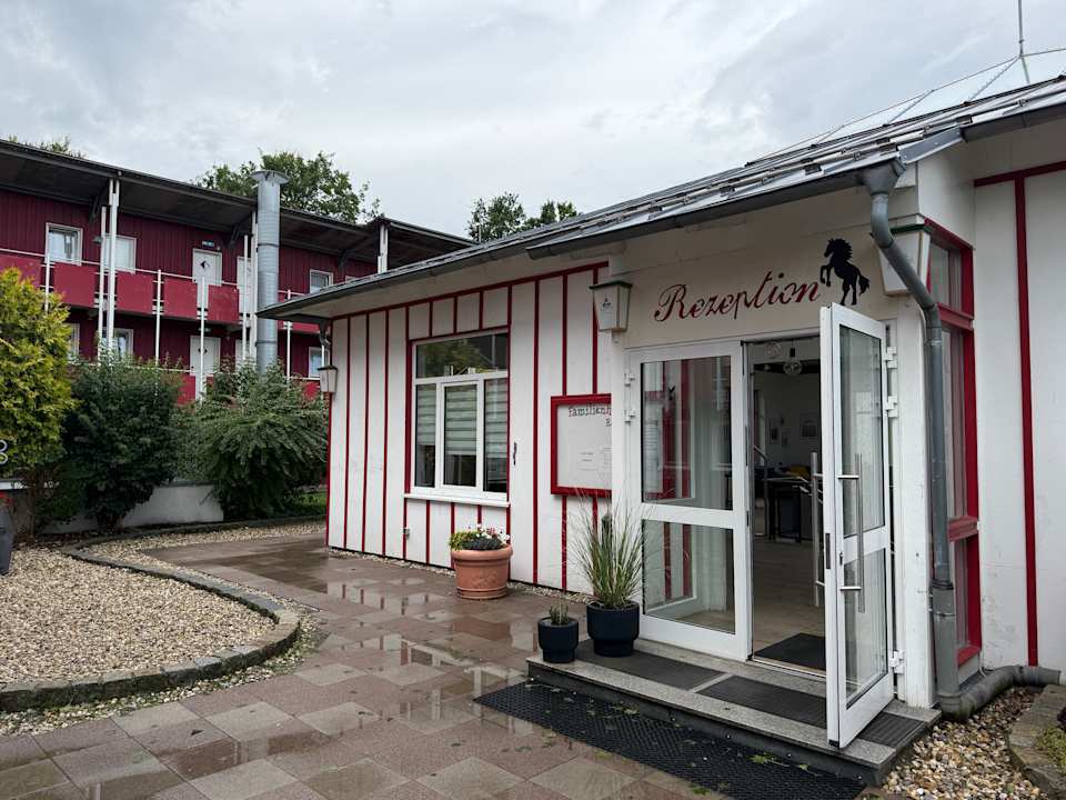 Außenansicht Familienhotel Reiterhof Runding
