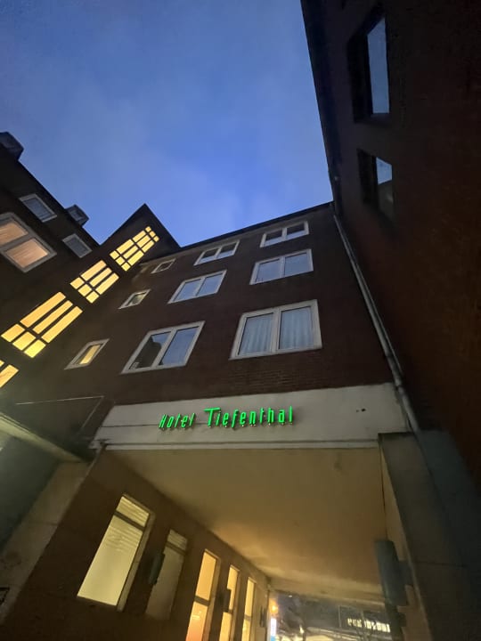 Außenansicht Garner Hotel Hamburg - Wandsbek Marktplatz