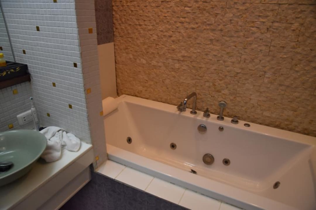 Zimmer Hotel Tharaburi Resort