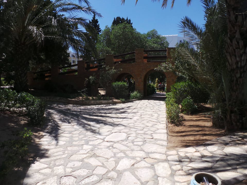 Weg vom Strand zurück Marhaba Royal Salem