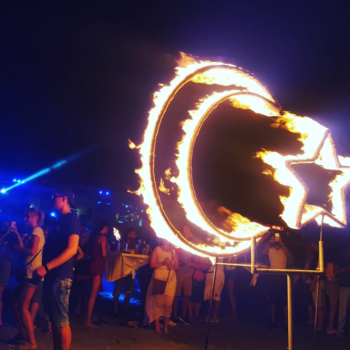 Strandparty Hotel Club Paradiso