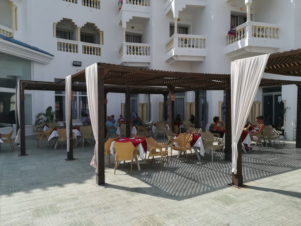 Gastro Hotel Neptunia Skanes