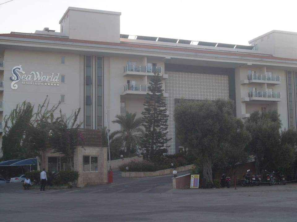 Hotel Vorderansicht Seaden Sea World Resort & Spa