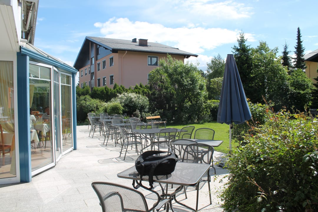 Schöne gepflegte Gartenanlage Hotel Himmelreich