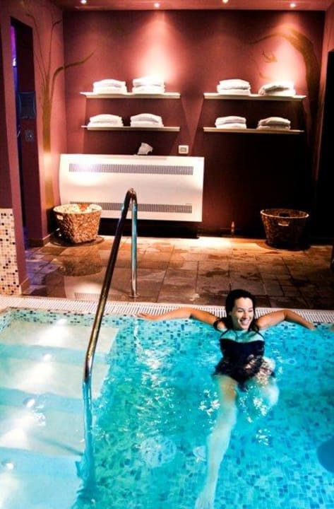 Re Aqva SPA - jacuzzi pool Hotel Sovrana