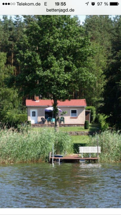 Haus vom Wasser aus Ferienhaus am See-Ronneberger