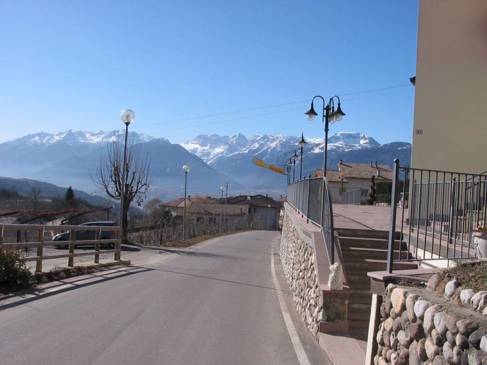 Blick übers Val di Non (Nonstal) Albergo Nerina